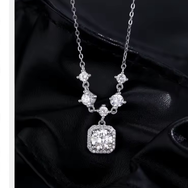 Сребърно колие с мойсанит "Diamond Frost"