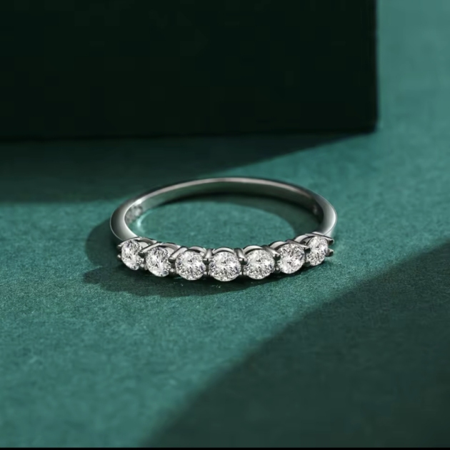 Сребърен пръстен с цирконий "Седемте чудеса"