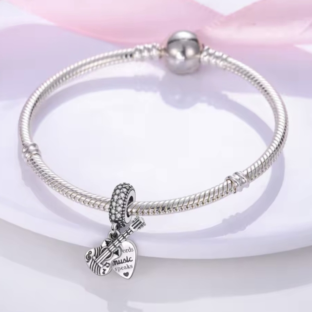 Сребърен талисман „Мелодия на сърцето“