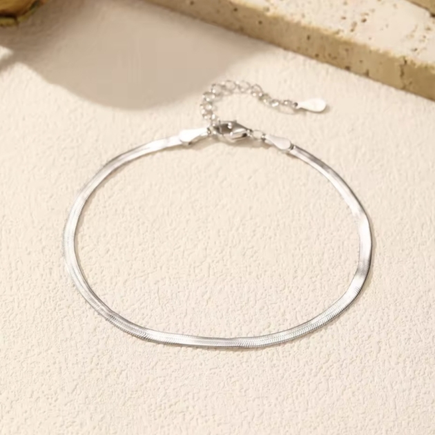 Сребърна гривна "Luxury"