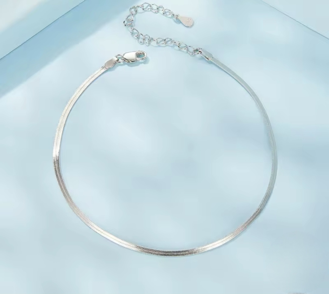 Сребърна гривна за крак "Елегантна сребърна лента"