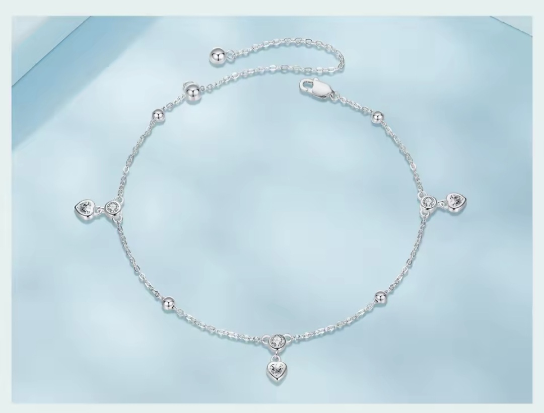 Сребърна гривна за крак "блясък в сърцето"