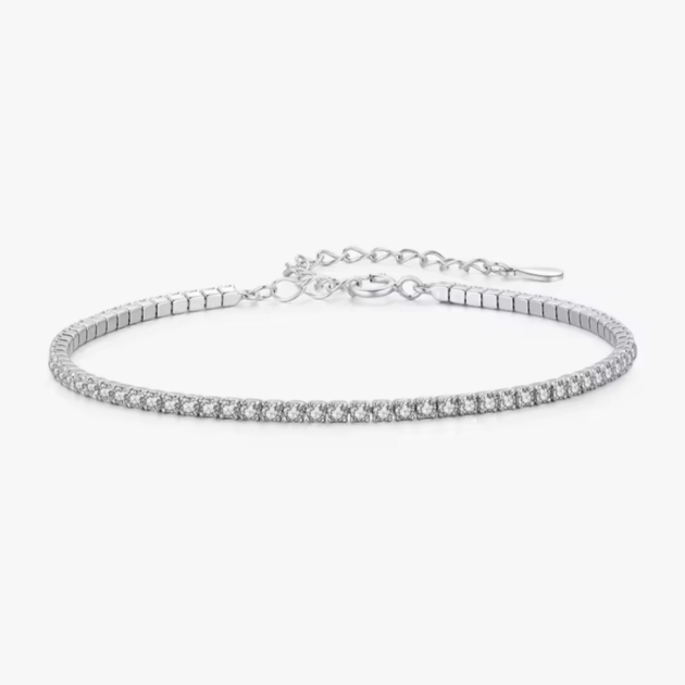 Сребърна гривна с цирконий "Неустоима"