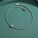 Сребърна гривна с цирконий „Окото на защитата“