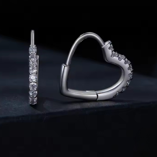 Сребърни обеци с мойсанит "Кристален обгръд"