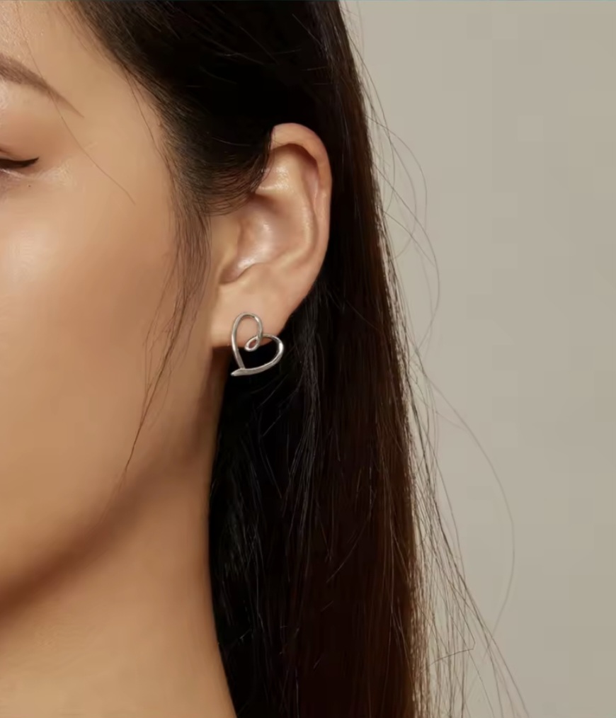 Сребърни обеци „Сърцето на нежността“ - Image 4