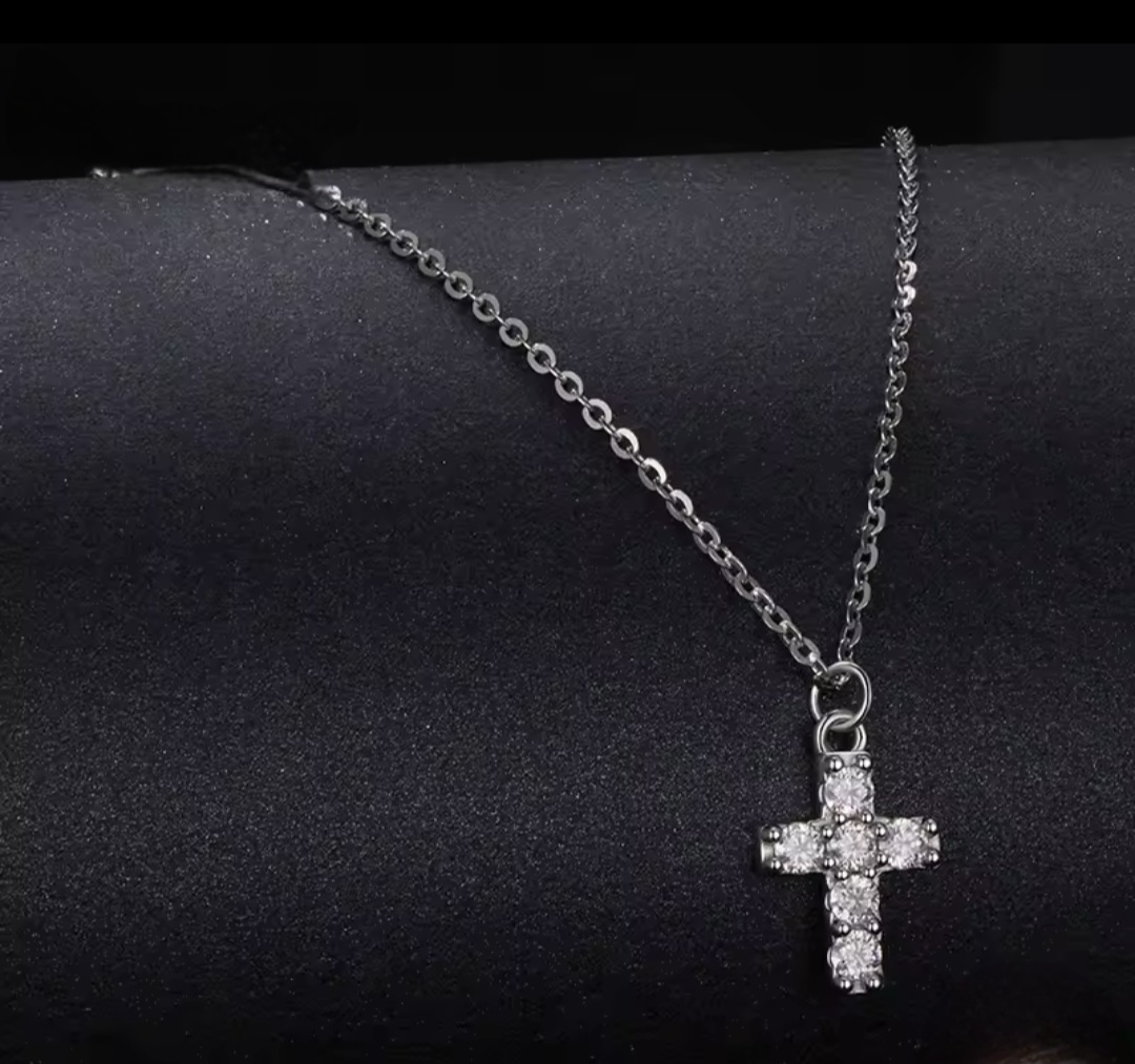 Сребърно колие с мойсанит "Divine Sparkle"