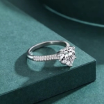 Сребърен пръстен с цирконий "Кристално сърце"