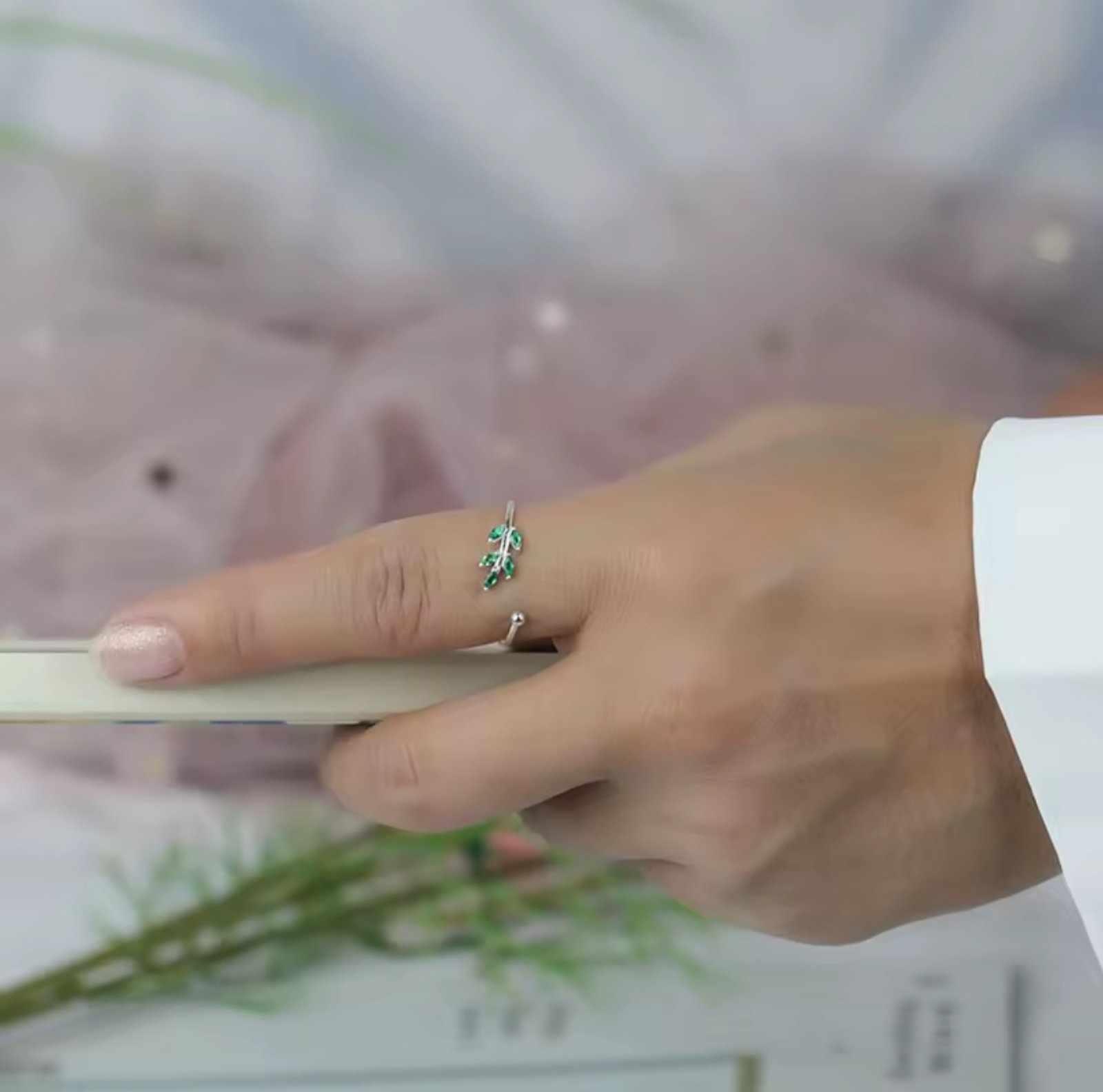 Сребърен пръстен с цирконий "Нежни лозя" - Image 3