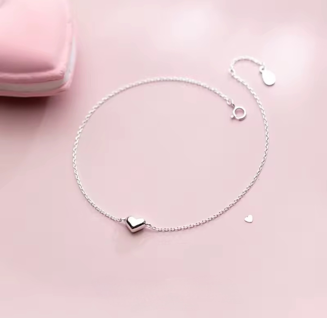 Сребърна гривна за крак "Heart's Embrace" - Image 3