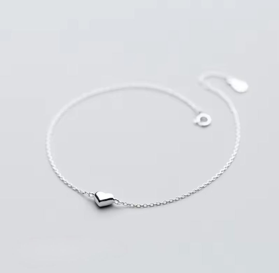 Сребърна гривна за крак "Heart's Embrace" - Image 4