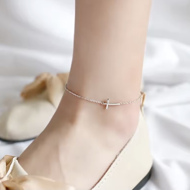 Сребърна гривна за крак "Holy cross"