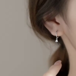 Сребърни обеци с цирконий "Женствена класа"