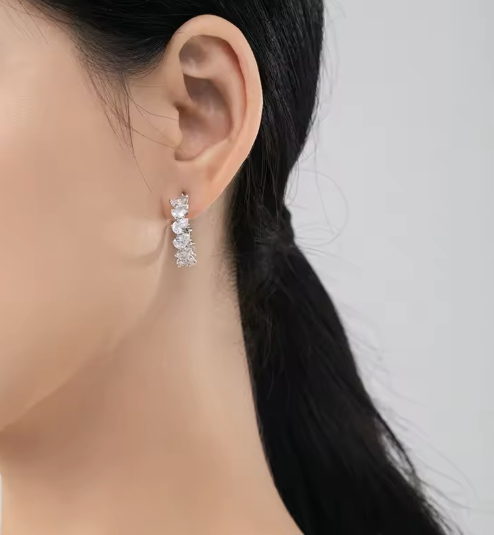 Сребърни обеци с цирконий "Следа от теб" - Image 6