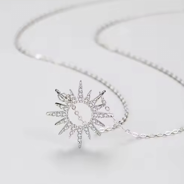 Сребърно колие с цирконий "Златен изгрев"