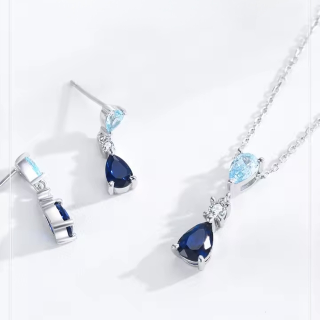 Сребърен комплект с цирконий "Нощ и небе"