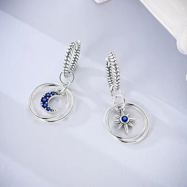Сребърни обеци с цирконий „Светлина от звездите“