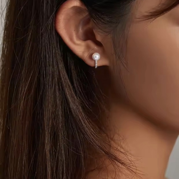 Сребърни обеци с цирконий "Love pearl"